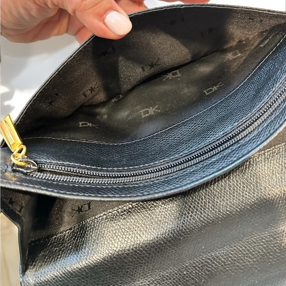 Black pebbled leather Donna Karan clutch/wallet - Picture 8 of 12